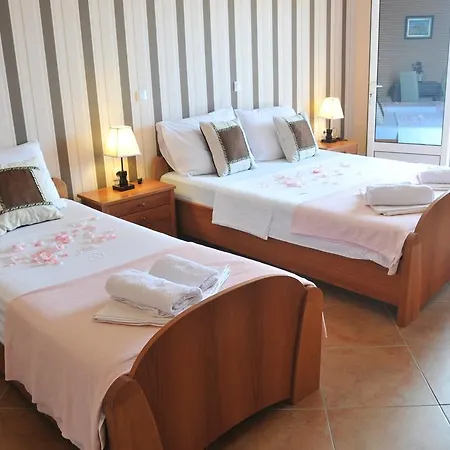 Nikic Apartments Ulcinj Room photo