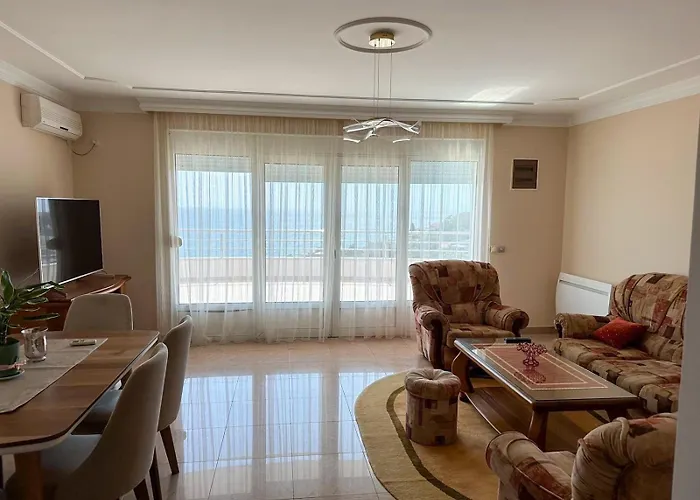 Nikic Apartments